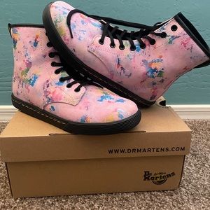 Dr Martens pink rainbow Bursts boots
